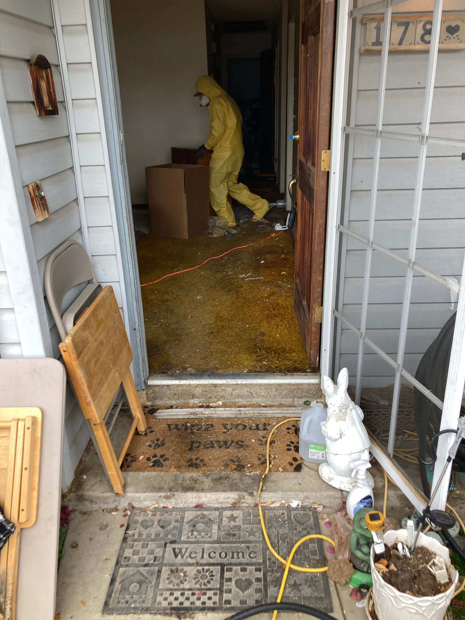 Water extraction equipment in Fresno home